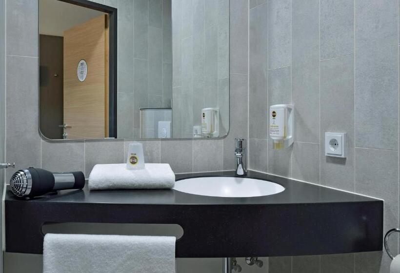 스탠다드 룸, B&b Hotel Wien Hbf
