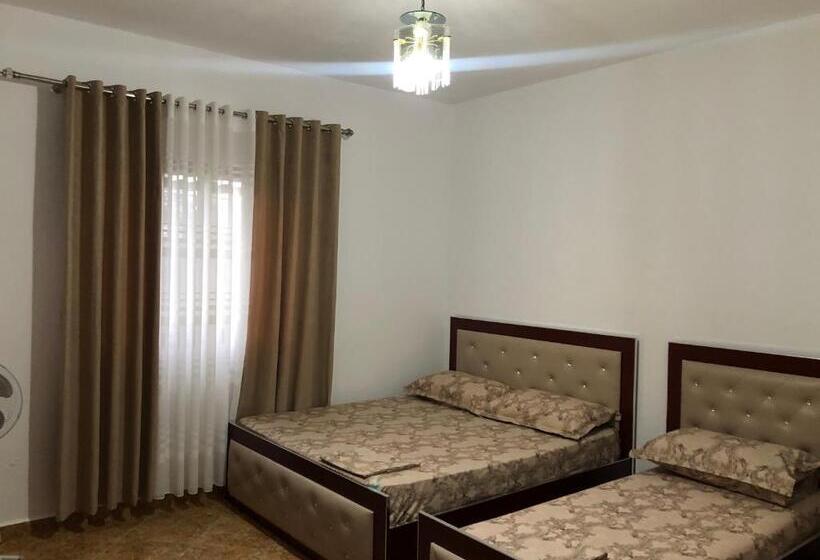 베이직 3인 룸, Guest House Murati