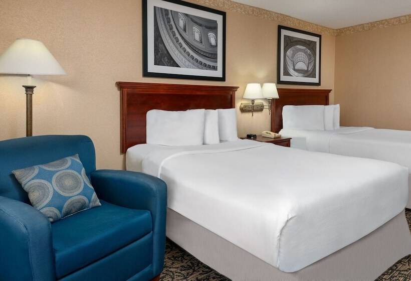 Номер Стандарт 2 Двуспальные Кровати, Capitol Plaza Hotel Jefferson City