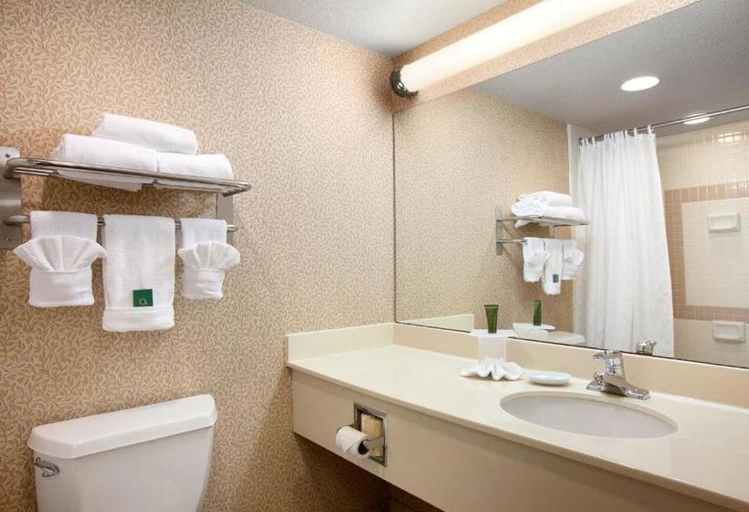 Полулюкс, Capitol Plaza Hotel Jefferson City