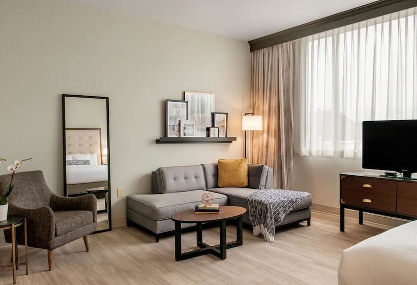 스탠다드 룸 킹사이즈 침대, St Charles Coach House, Ascend Hotel Collection