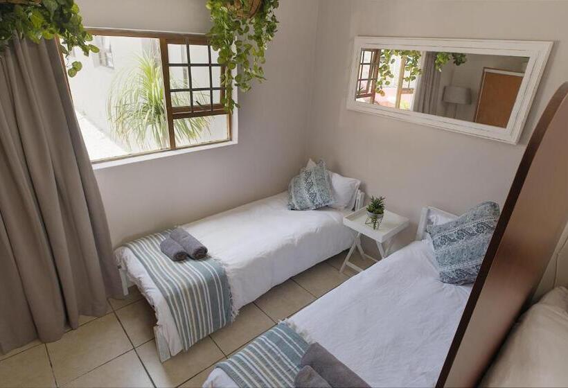 Семейный Номер, Royal Palms Guest House