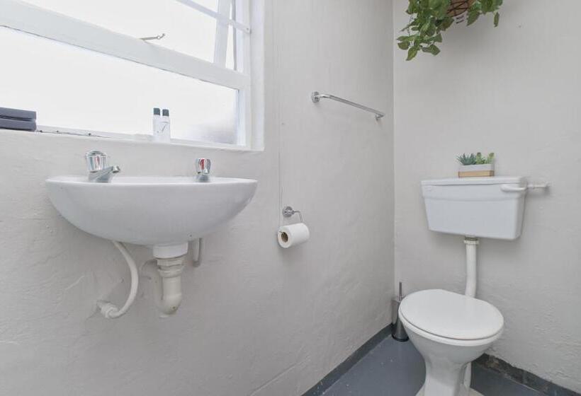 Семейное Студио, Royal Palms Guest House