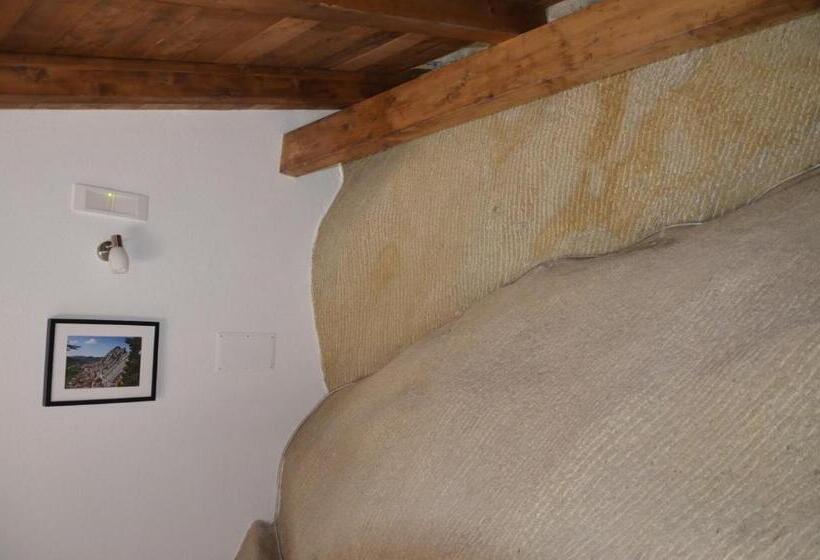 Апартаменты 2 Спальни, B&b La Casa Sulla Roccia