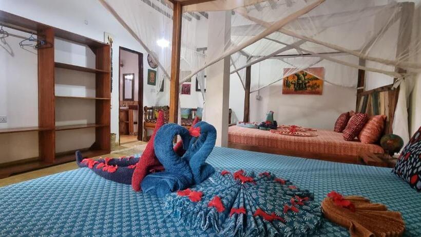 Семейное Студио, Salama & Mbuyuni Bungalows