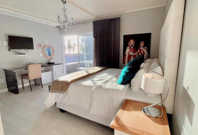 اتاق استاندارد با بالکن و چشم‌انداز دریا, Niche Guesthouse