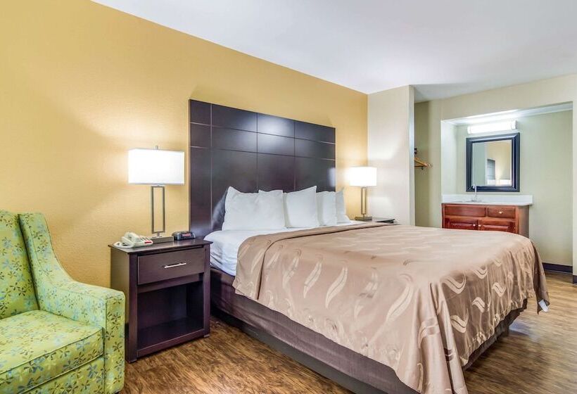 סוויטה עם ג'קוזי, Quality Inn & Suites Canton, Ga