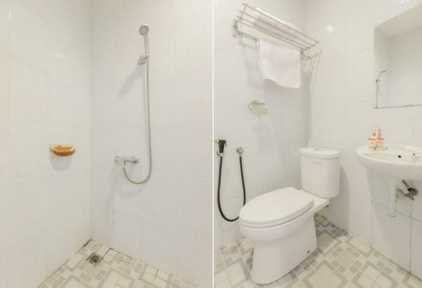 Quarto Estandar, Oyo 866 Idola Residence