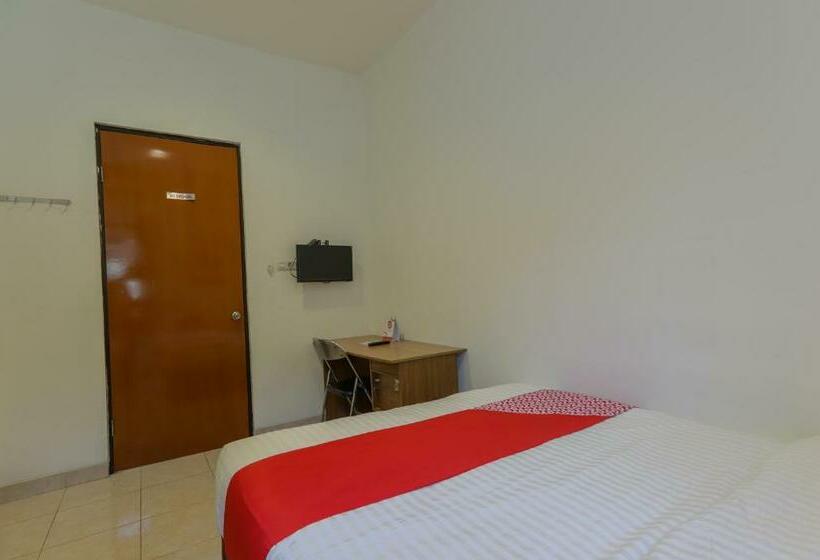 Quarto Estandar, Oyo 866 Idola Residence