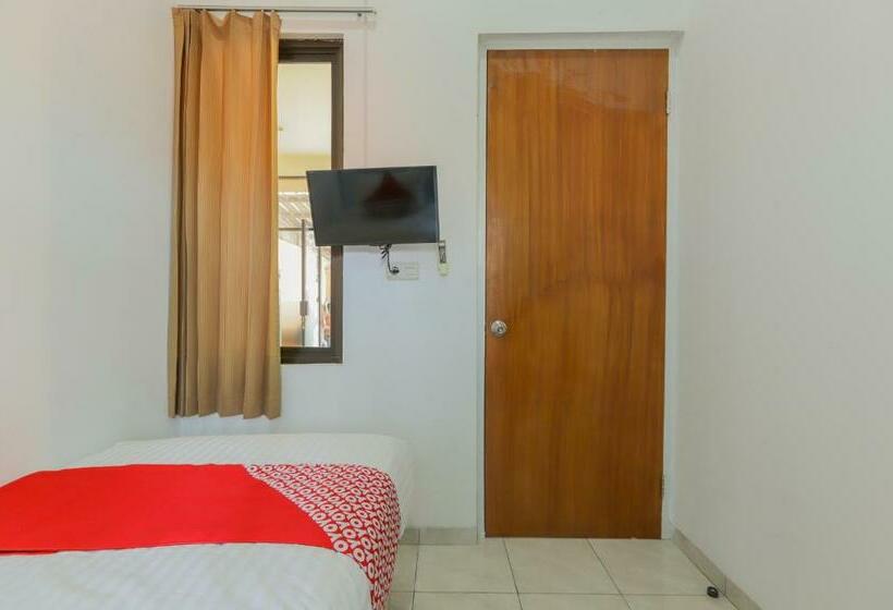 Quarto Estandar Individual, Oyo 866 Idola Residence