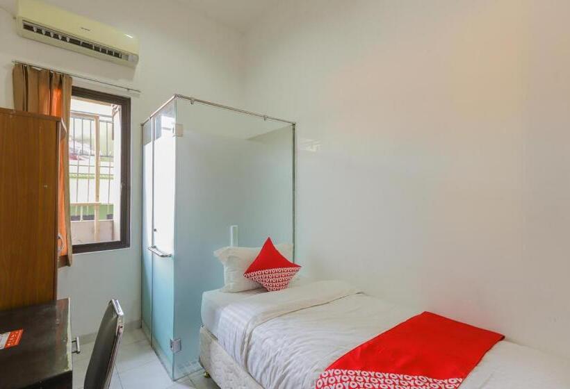 Quarto Estandar Individual, Oyo 866 Idola Residence