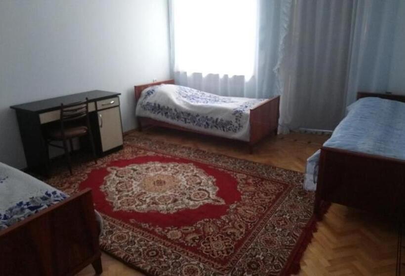 Номер Стандарт Трехместный, Luse Guest House