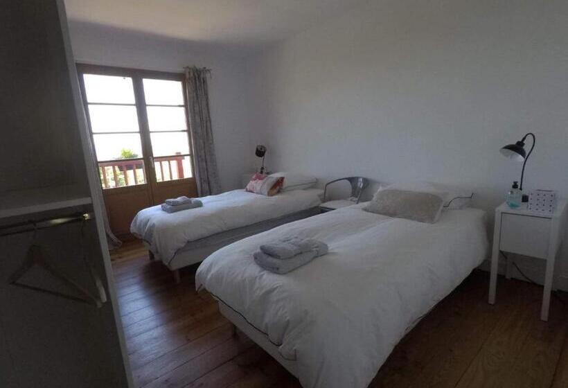 חדר סטנדרט עם מרפסת, Maison Hordago Chambres D'hôtes