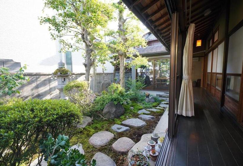 Президентский Люкс, Uji Tea Inn