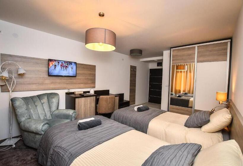 اتاق لوکس با چشم‌انداز شهر, Miido Apartments