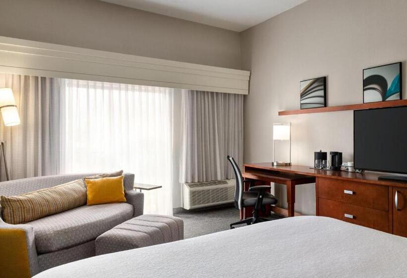 스탠다드 룸 킹사이즈 침대, Courtyard Tupelo