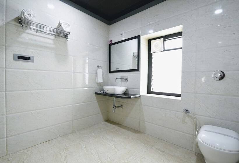 Четырехместный Номер Deluxe, Agroha
