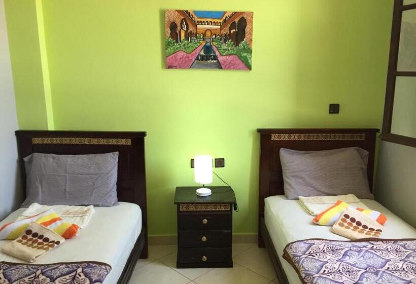 Номер Стандарт, Tanja Lucia Hostel
