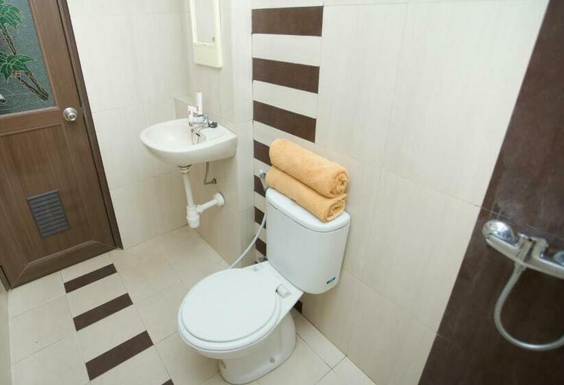 اتاق لوکس, Oyo 850 Lapan Lapan
