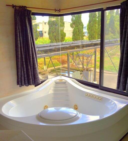 Люкс Повышенной Комфортности, Quito Airport Suites Hotel