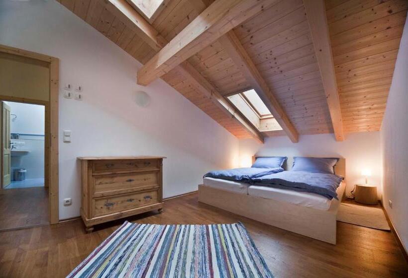 Апартаменты 2 Спальни, Marchlhof