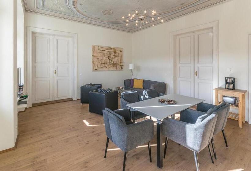 Семейный Номер Deluxe, Albergo Toscana