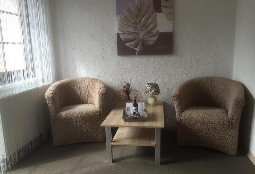 Номер Стандарт, Pension Ulrich