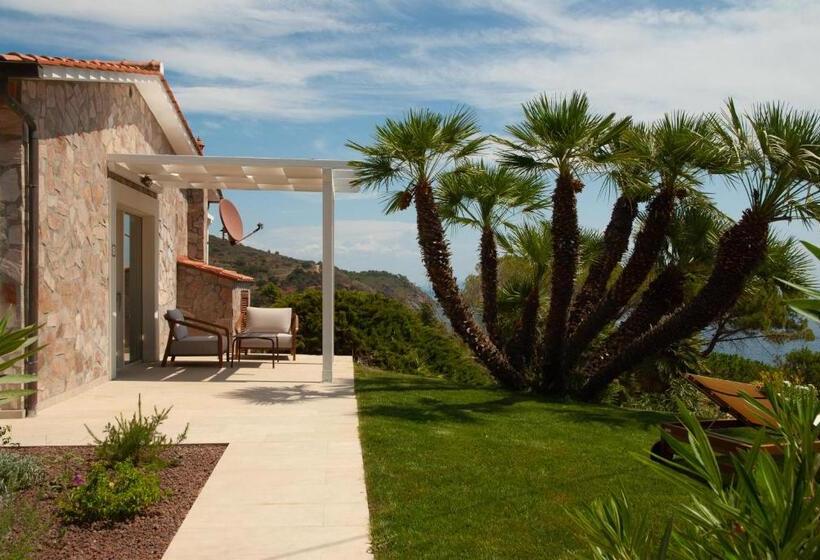 آپارتمان سوپریور 1 خوابه با چشم‌انداز دریا, Resort Capo Bianco