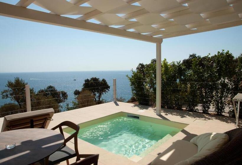 سوئیت جونیور با استخر, Resort Capo Bianco