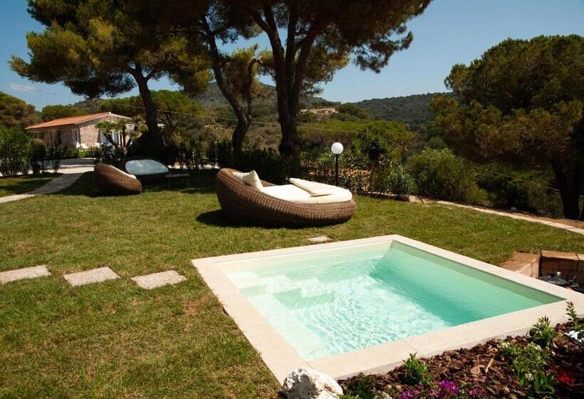 سوییت با استخر, Resort Capo Bianco