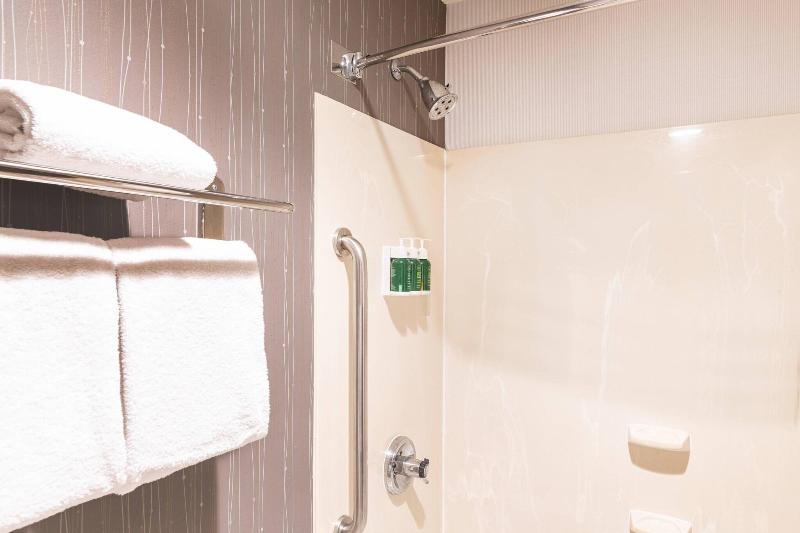 スタンダードルーム, Country Inn & Suites By Radisson, Columbus Edinburgh