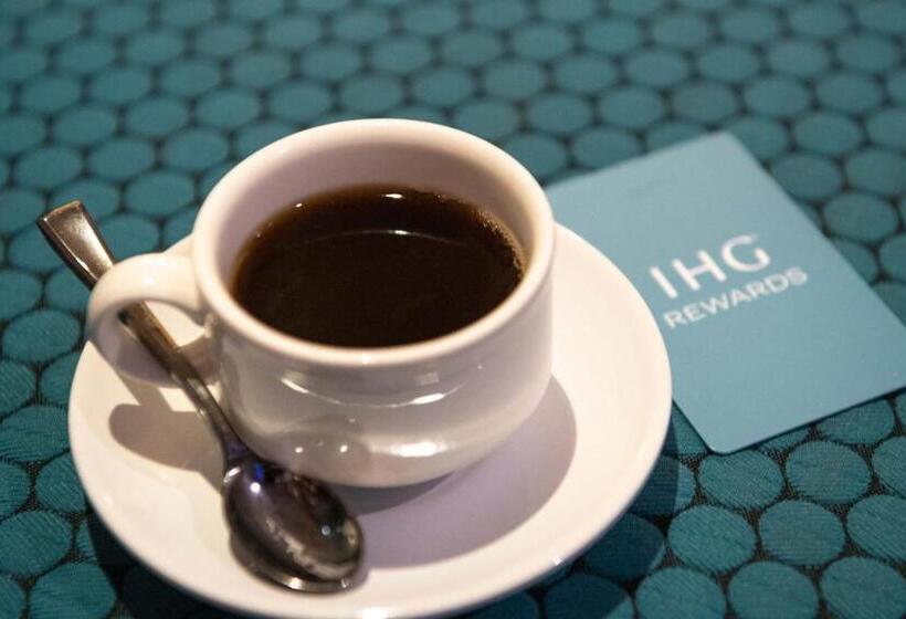 身障者適用スタンダードルーム, Crowne Plaza Cabana Hotel, An Ihg