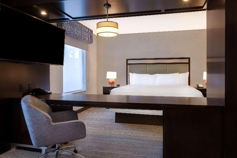 身障者適用スタンダードルーム, Crowne Plaza Cabana Hotel, An Ihg