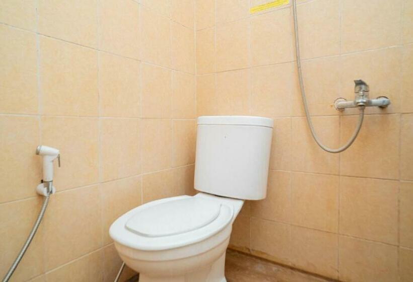 اتاق استاندارد, Reddoorz Near Flyover Arjosari Malang