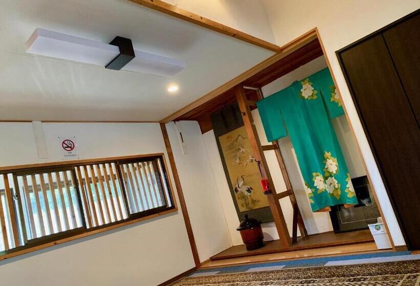Семейный Номер, Guesthouse Hope