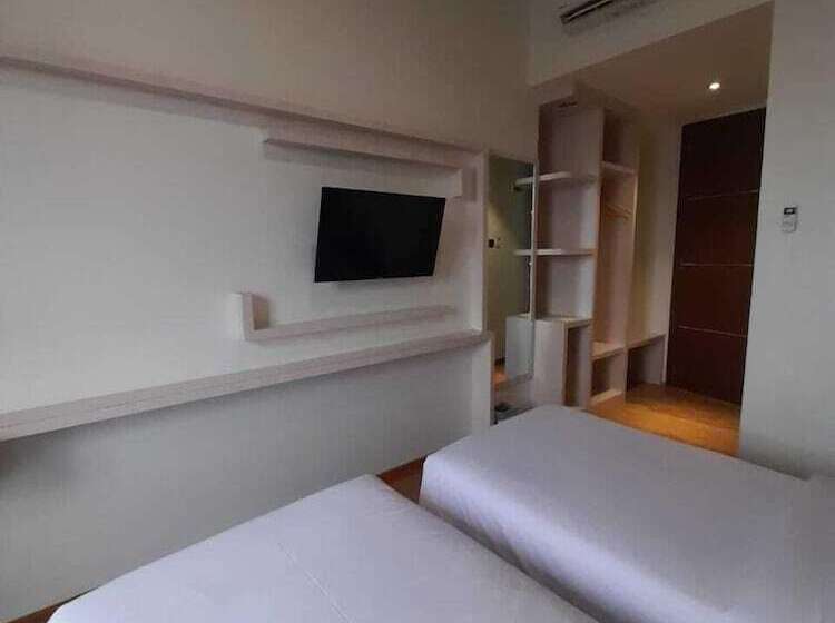 Номер Deluxe, Blitz Hotel Batam Centre