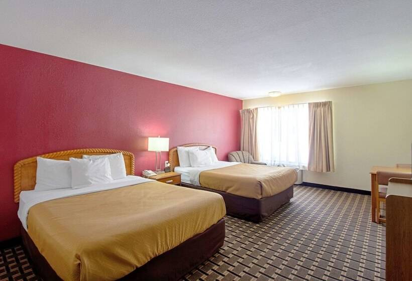 Люкс, Econo Lodge Inn & Suites