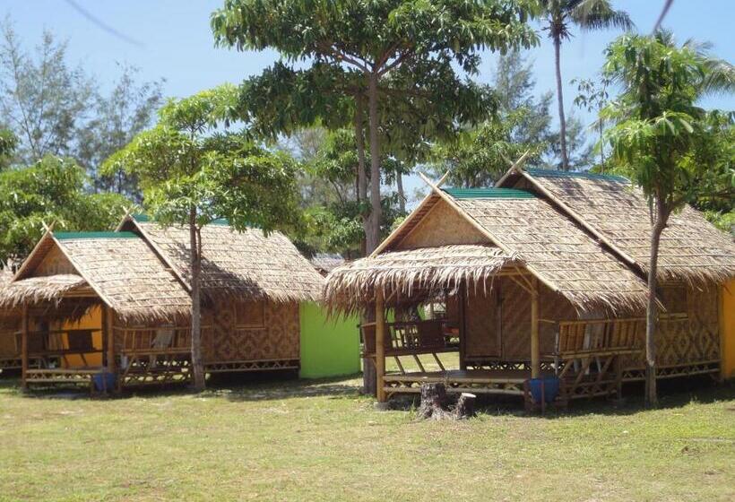 Бунгало Стандарт, Varin Village Koh Lipe