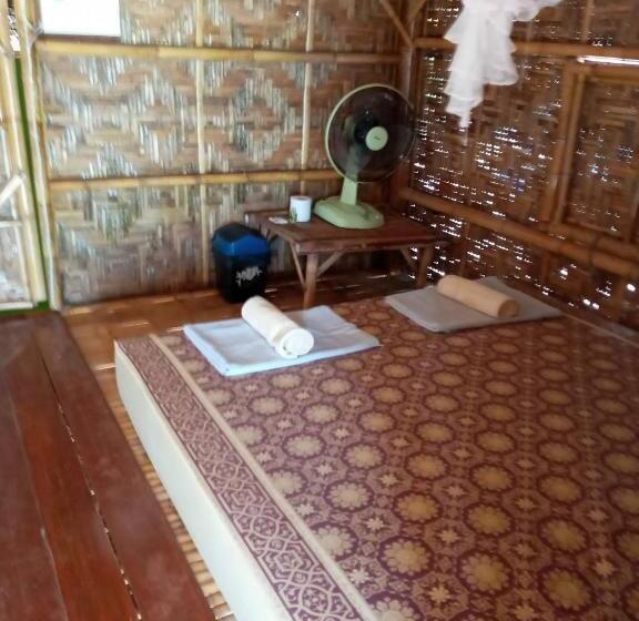 Бунгало Стандарт Вид на Сад, Varin Village Koh Lipe