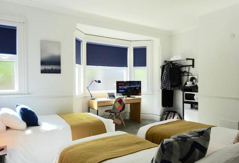اتاق استاندارد سه نفره, Reading Serviced Rooms
