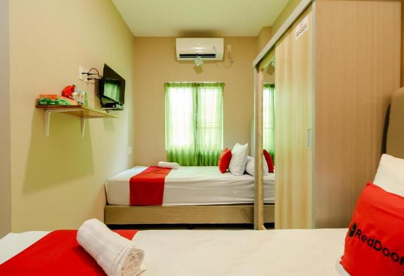 Номер Deluxe, Reddoorz Syariah @ Panglima Polem Aceh