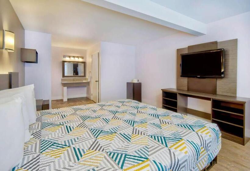 キングサイズベッドのデラックスルーム, Motel 6 Inglewood, Ca