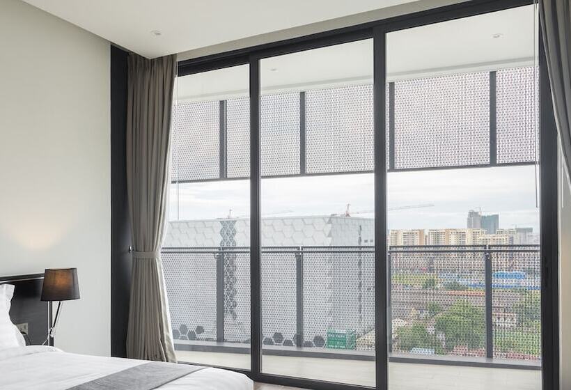 اتاق اجرایی, Luxcity Hotel & Apartment