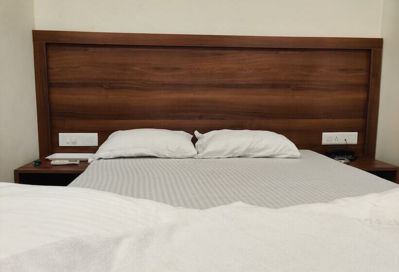 Номер Deluxe, Atharva Residency