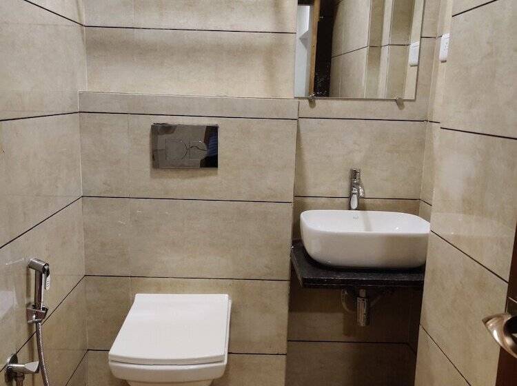 Номер Deluxe, Atharva Residency