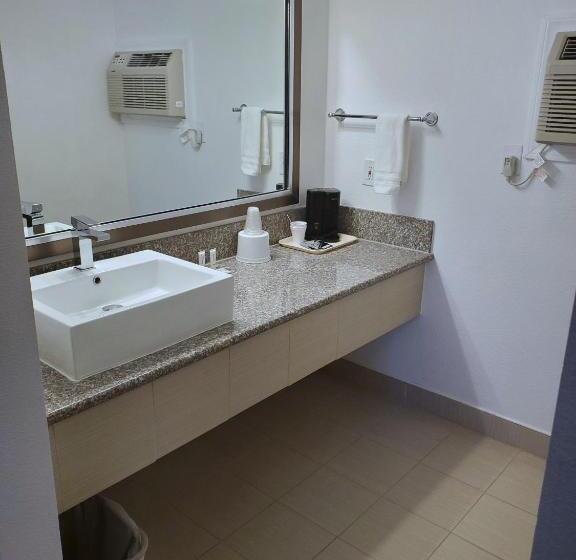 Номер Стандарт, Exchange Club Motel