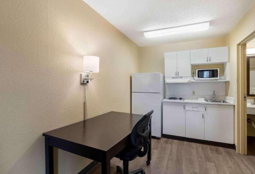 Студия Стандарт, Extended Stay America Select Suites   Newport News   Oyster Point