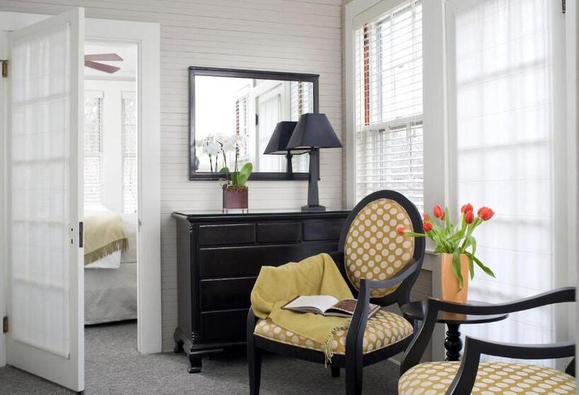 Suite, The Inn At English Meadows