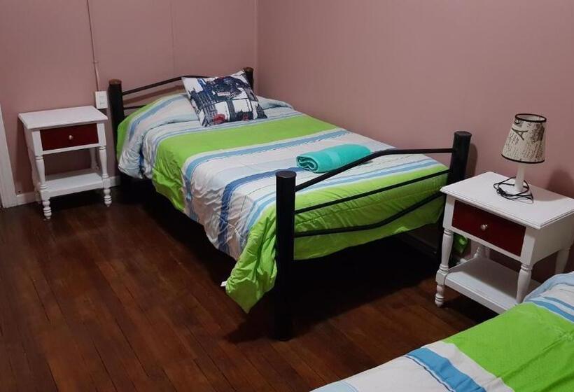 Номер Стандарт Совместная Ванная, Hostal Viajeros