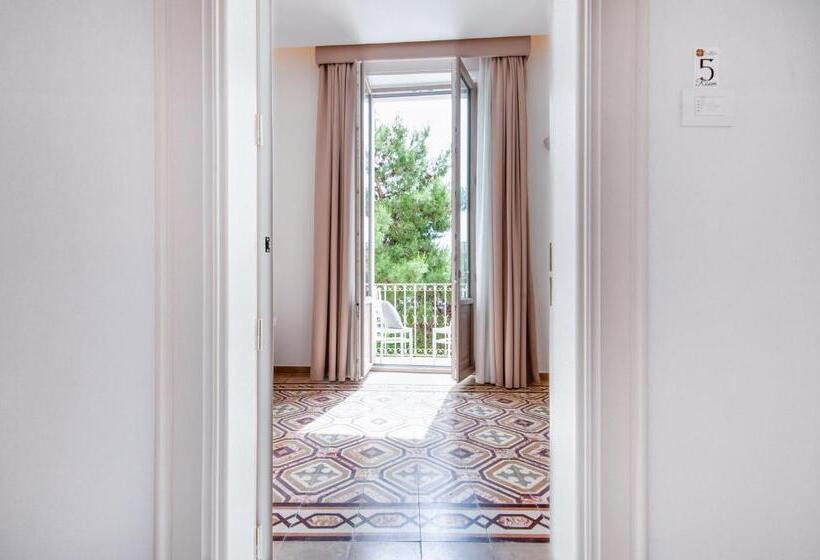 سوئیت با وان آب گرم, Palazzo San Lazzaro   Jacuzzi Rooms & Suites Lecce Selection